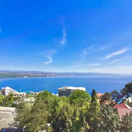 아파트 Blue Wave View *